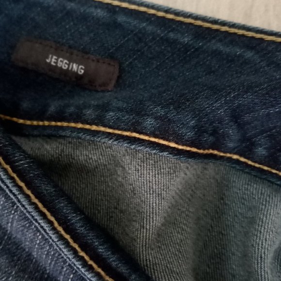 Torrid Blue Denim Distressed Jeggings Size 16R - Picture 6 of 13